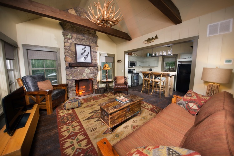Big Cedar Lodge - Lodging - Lakeside Cottage - 2 Bedroom - Living Room